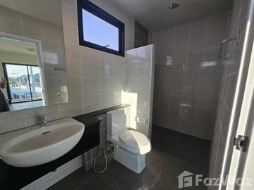 3 Bedroom House for sale in Ton Pao, Chiang Mai