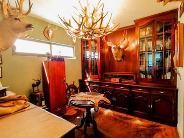 Hermosa Residencia en El Cid con Finos acabados!!