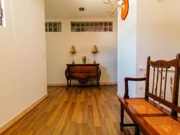 Hermosa Residencia en El Cid con Finos acabados!!