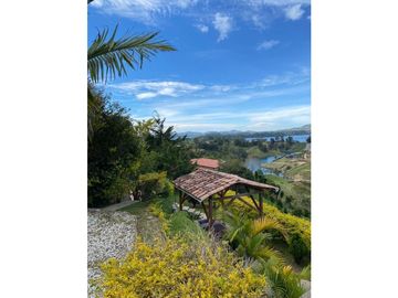 vendo casa finca el Peñol sector el morro FR