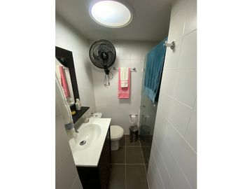 VENTA DE APARTAMENTO DÚPLEX EN EL BARRIO LAURELES DE MEDELLN