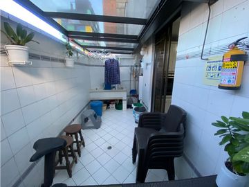 VENTA DE APARTAMENTO DÚPLEX EN EL BARRIO LAURELES DE MEDELLN