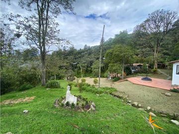 vendo Casa campestre en unidad cerrada en el retiro (LDC)