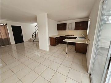CASA EN VENTA EN VALLE DE SANTIAGO QUERETARO GAA