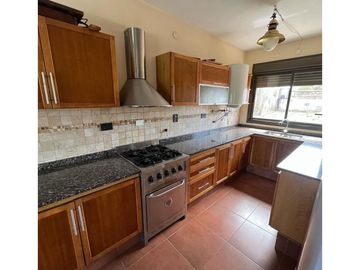 SE VENDE CASA EN LOMAS DEL REY ( MAYU SUMAJ )