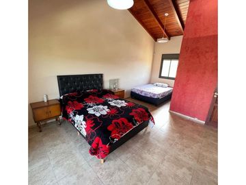 SE VENDE CASA EN LOMAS DEL REY ( MAYU SUMAJ )