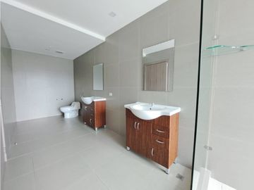 VENTA APARTAMENTO 231 M2 YACHTCLUB NEGOCIABLE AVENIDA BALBOA  MC
