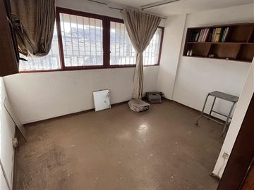 Oficina en Venta en Santa Rosa 8171