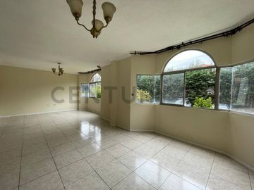 CASA EN VENTA CONJUNTO PRIVADO EN CARCELEN