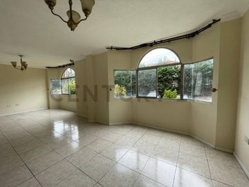 CASA EN VENTA CONJUNTO PRIVADO EN CARCELEN