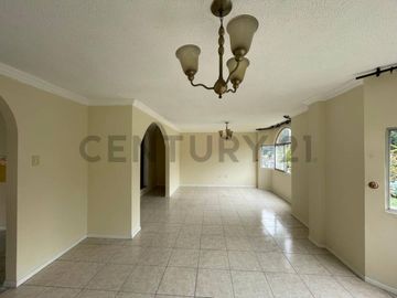 CASA EN VENTA CONJUNTO PRIVADO EN CARCELEN