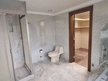 CASA EN VENTA EN RESIDENCIAL EN COLONIA CIPRES TOLUCA