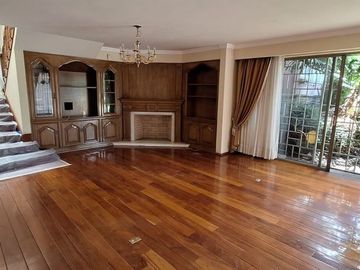 CASA EN VENTA EN RESIDENCIAL EN COLONIA CIPRES TOLUCA