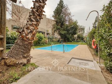 Excelente OPORTUNIDAD  !!!! Acogedor  departamento con vista despejada , 4 D  ,  sector Alto Las Condes .