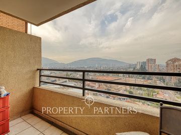 Excelente OPORTUNIDAD  !!!! Acogedor  departamento con vista despejada , 4 D  ,  sector Alto Las Condes .