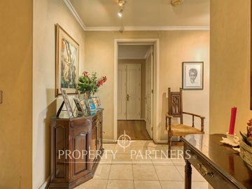Excelente OPORTUNIDAD  !!!! Acogedor  departamento con vista despejada , 4 D  ,  sector Alto Las Condes .