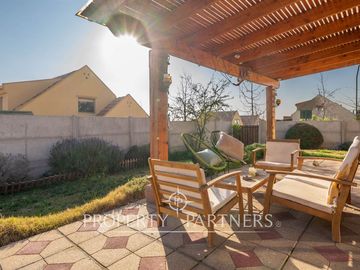 3 dormitorios, micro barrio cerrado Macul Alto/Portales de Piedra