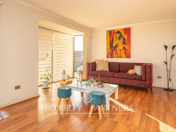 3 dormitorios, micro barrio cerrado Macul Alto/Portales de Piedra