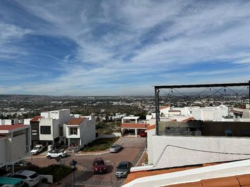 Casa Venta Pedregal de Schoenstatt Corregidora