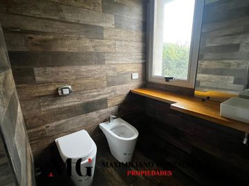 Casa en venta, 5 ambientes. Terralagos, Canning