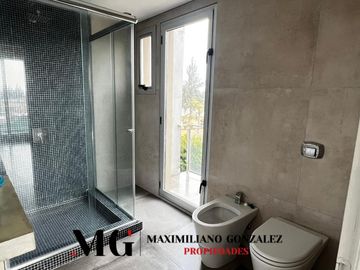 Casa en venta, 5 ambientes. Terralagos, Canning
