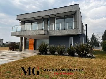 Casa en venta, 5 ambientes. Terralagos, Canning