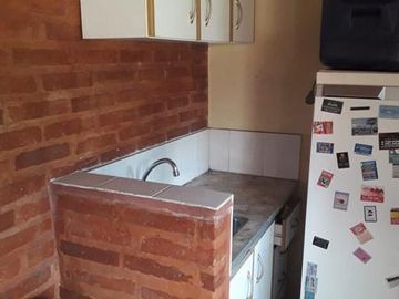 Casa 4 ambientes con quincho y cochera