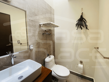 Casa en Fraccionamiento en Jardines de Delicias, Cuernavaca, Morelos CAEN-1053