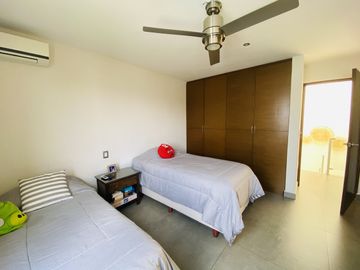 Casa en Fraccionamiento en Jardines de Delicias, Cuernavaca, Morelos CAEN-1053