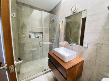 Casa en Fraccionamiento en Jardines de Delicias, Cuernavaca, Morelos CAEN-1053