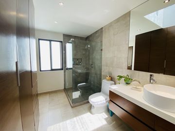 Casa en Fraccionamiento en Jardines de Delicias, Cuernavaca, Morelos CAEN-1053