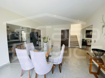 Casa en Fraccionamiento en Jardines de Delicias, Cuernavaca, Morelos CAEN-1053