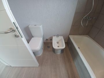 CASA A ESTRENAR EN BARRIO SAN PABLO, PILAR! EXCELENTE CALIDAD DE CONSTRUCCION!