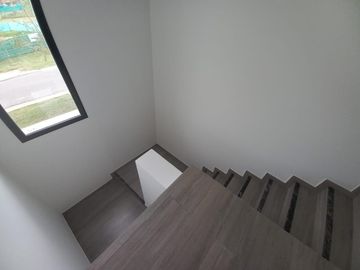 CASA A ESTRENAR EN BARRIO SAN PABLO, PILAR! EXCELENTE CALIDAD DE CONSTRUCCION!