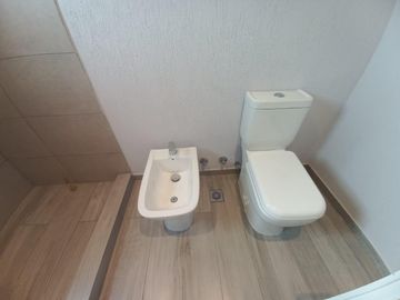 CASA A ESTRENAR EN BARRIO SAN PABLO, PILAR! EXCELENTE CALIDAD DE CONSTRUCCION!