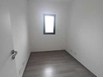 CASA A ESTRENAR EN BARRIO SAN PABLO, PILAR! EXCELENTE CALIDAD DE CONSTRUCCION!