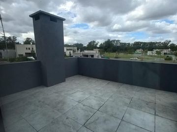 CASA A ESTRENAR EN BARRIO SAN PABLO, PILAR! EXCELENTE CALIDAD DE CONSTRUCCION!