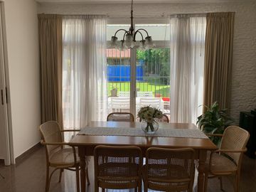 Casa cinco ambientes en Venta San Martin