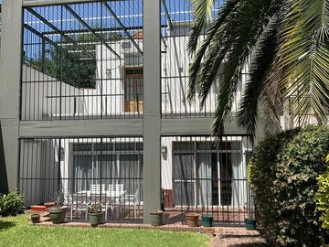 Casa cinco ambientes en Venta San Martin