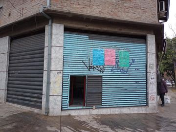 Galpón/local con baño en Venta