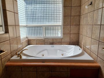 VENTA DE CASA CON JARDIN, LOMAS DE LAS AGUILAS, ALVARO OBREGON, CDMX