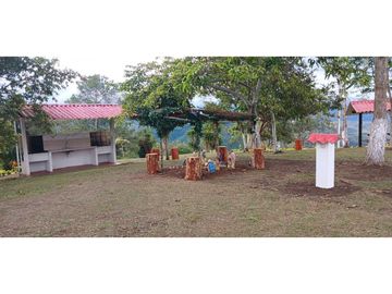 VENDO CASA DE CAMPO KM 30