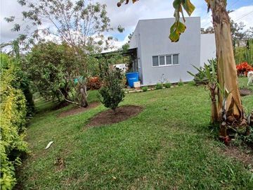 VENDO CASA DE CAMPO KM 30
