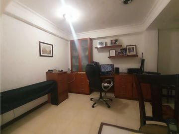 SE VENDE HERMOSA CASA EN EL INGENIO- CALI