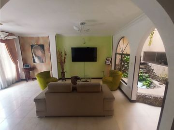 SE VENDE HERMOSA CASA EN EL INGENIO- CALI