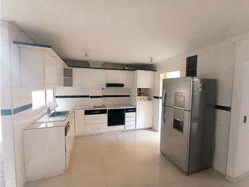 SE VENDE HERMOSA CASA EN EL INGENIO- CALI