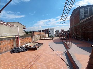 SE VENDE HERMOSA CASA EN EL INGENIO- CALI