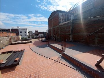 SE VENDE HERMOSA CASA EN EL INGENIO- CALI