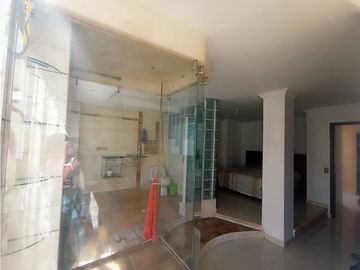 SE VENDE HERMOSA CASA EN EL INGENIO- CALI