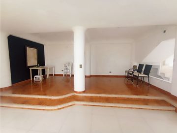 SE VENDE HERMOSA CASA EN EL INGENIO- CALI